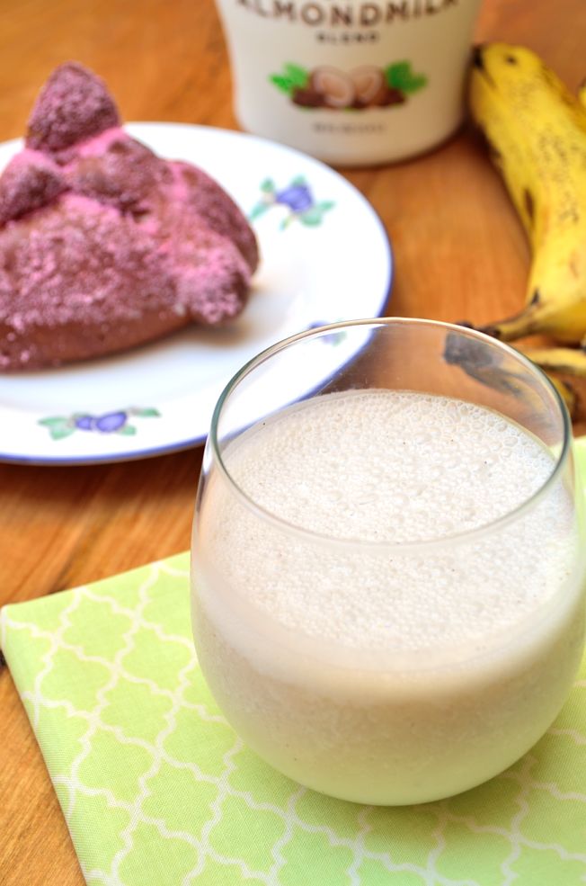 This vegan recipe for healthy banana shake or licuado de plátano uses coconut almond milk and ripe bananas for a nutritious breakfast.