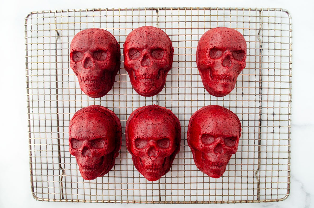 red velvet cake skulls