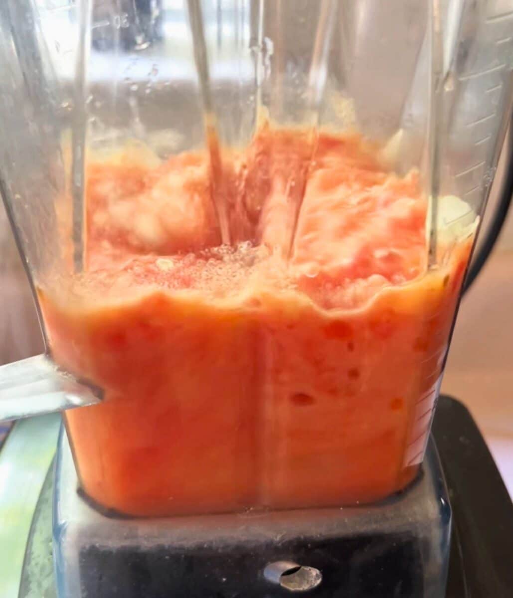 Tomato sauce being blended.