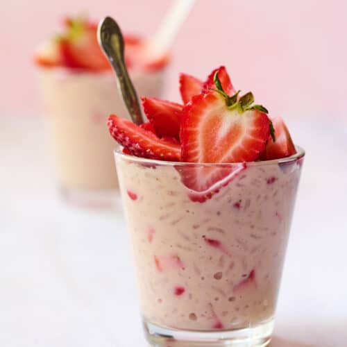 Mexican Strawberry rice pudding